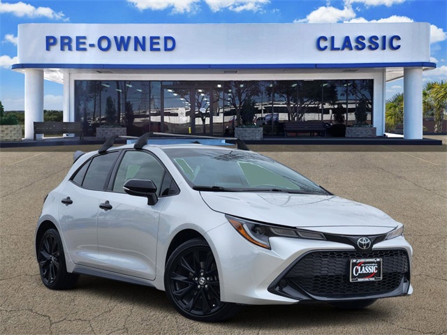 2022 Toyota Corolla Hatchback SE FWD