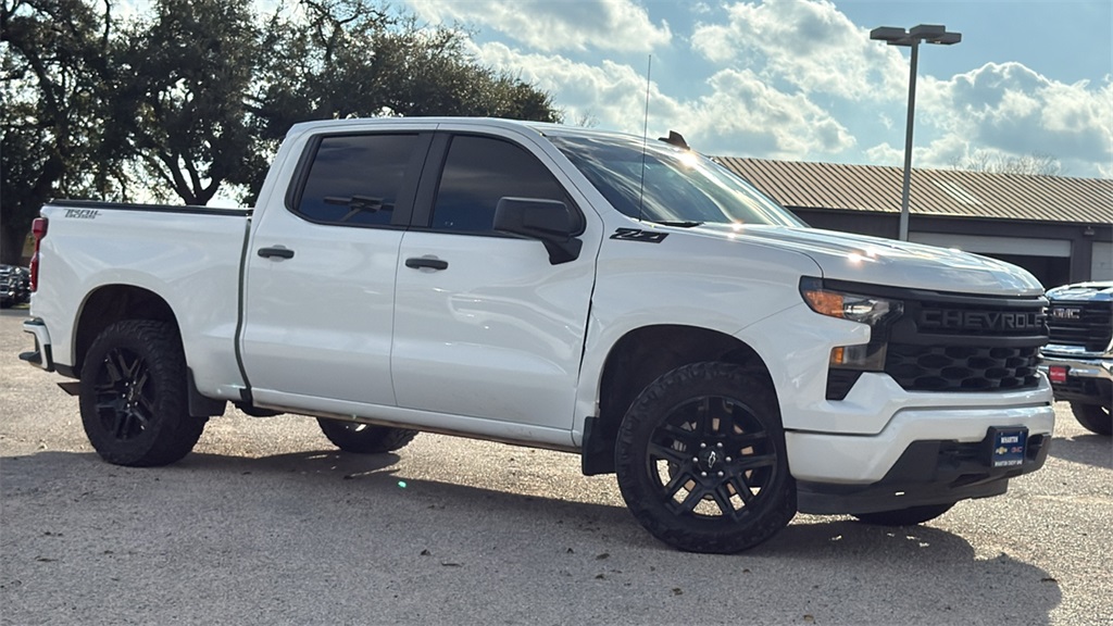 2023 Chevrolet Silverado 1500 Custom - 0