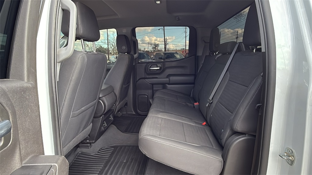 2023 Chevrolet Silverado 1500 Custom - 11