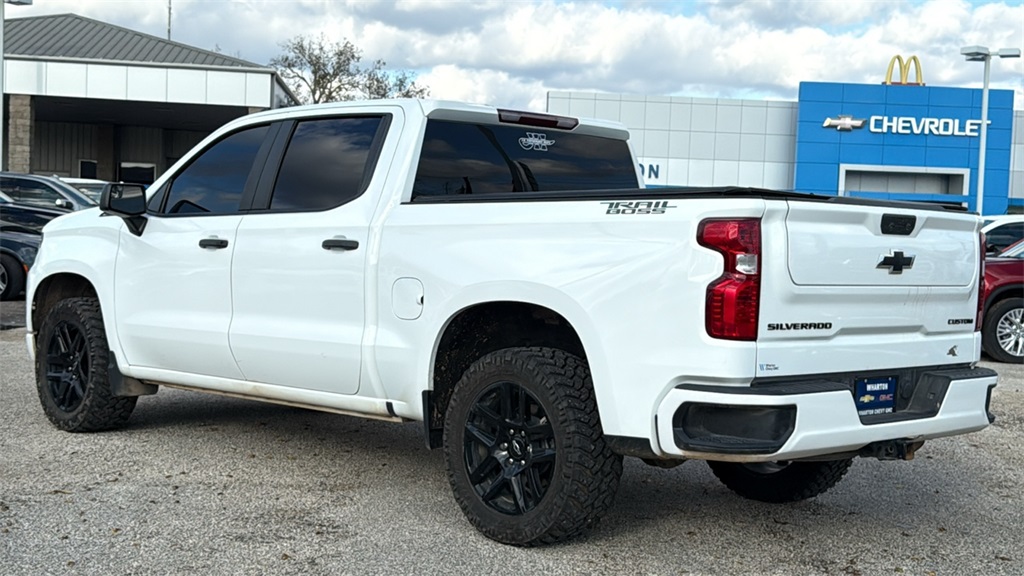 2023 Chevrolet Silverado 1500 Custom - 3