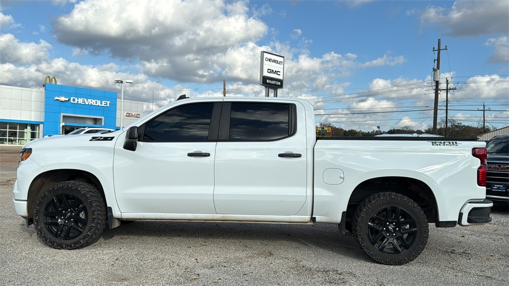 2023 Chevrolet Silverado 1500 Custom - 4