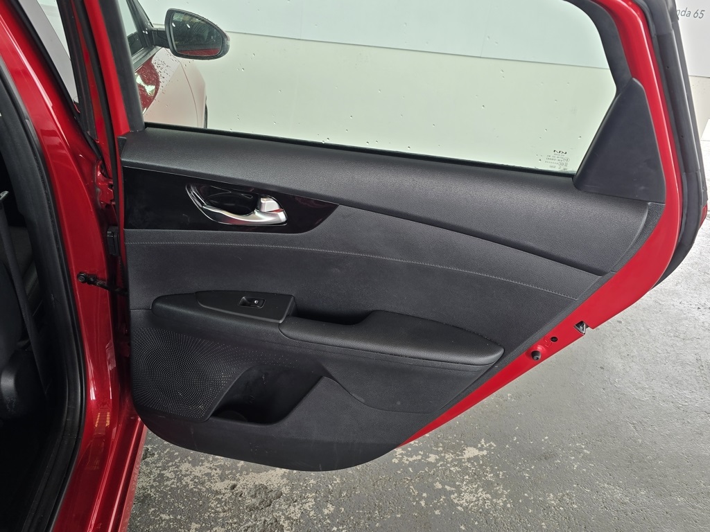 Thumbnail: 2024 Kia Forte - 17