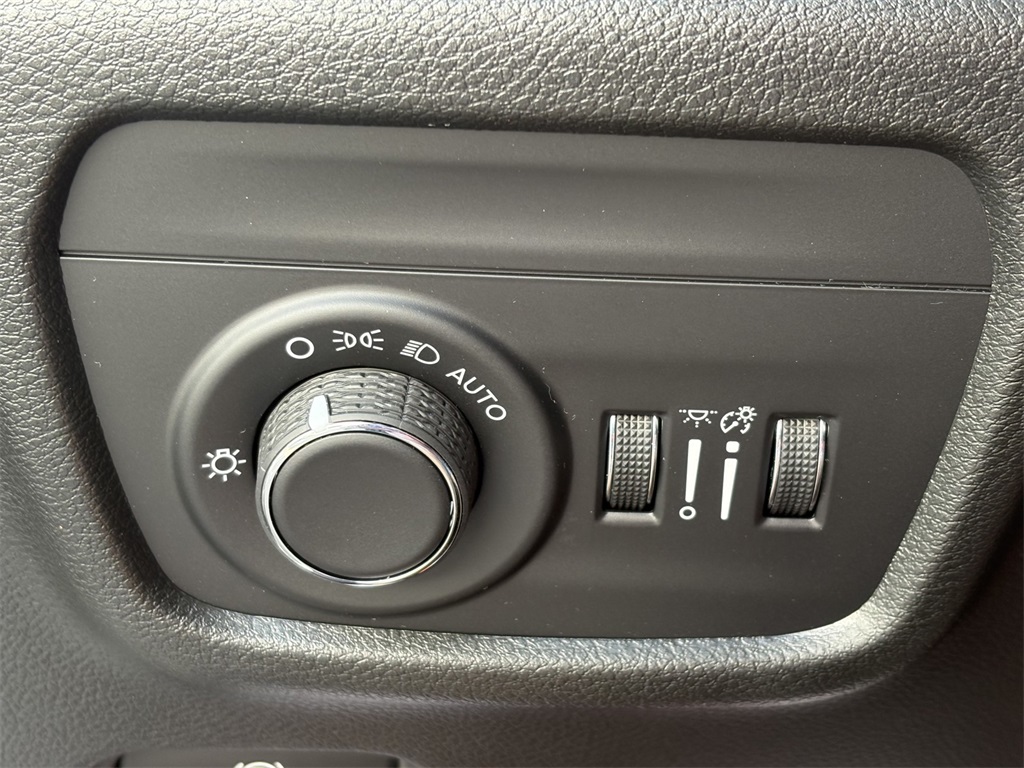 New Car 2025 Jeep Grand Cherokee  Altitude X For Sale Under $35,000 In San Marcos, Texas