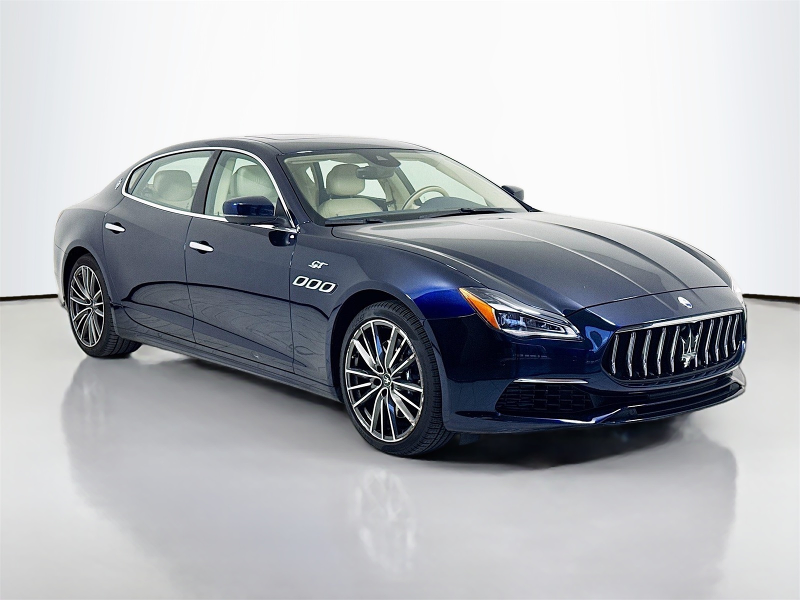/2022 Maserati Quattroporte