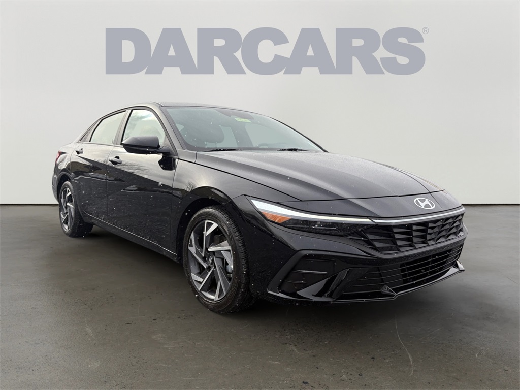 2025 Hyundai Elantra SEL Sport FWD