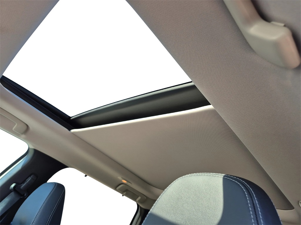 2024 Mitsubishi Outlander PHEV SEL White at North Houston Mitsubishi