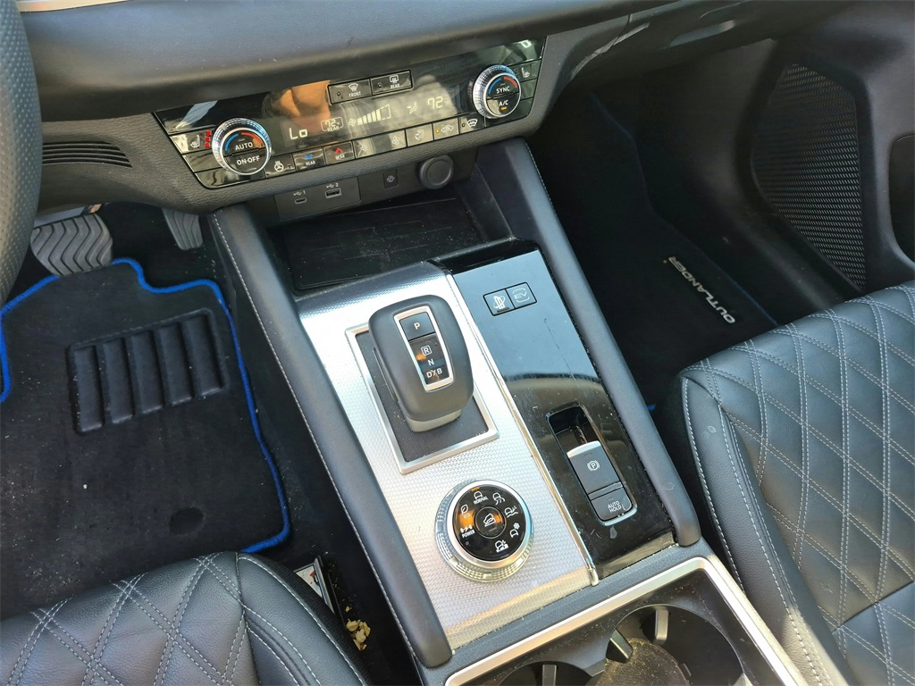 2024 Mitsubishi Outlander PHEV SEL White at North Houston Mitsubishi