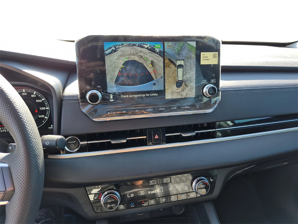 2024 Mitsubishi Outlander PHEV SEL White at North Houston Mitsubishi