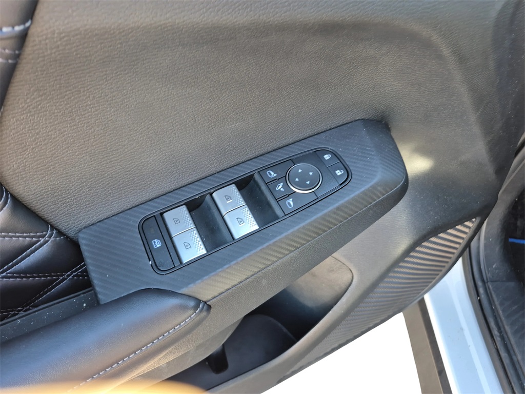 2024 Mitsubishi Outlander PHEV SEL White at North Houston Mitsubishi