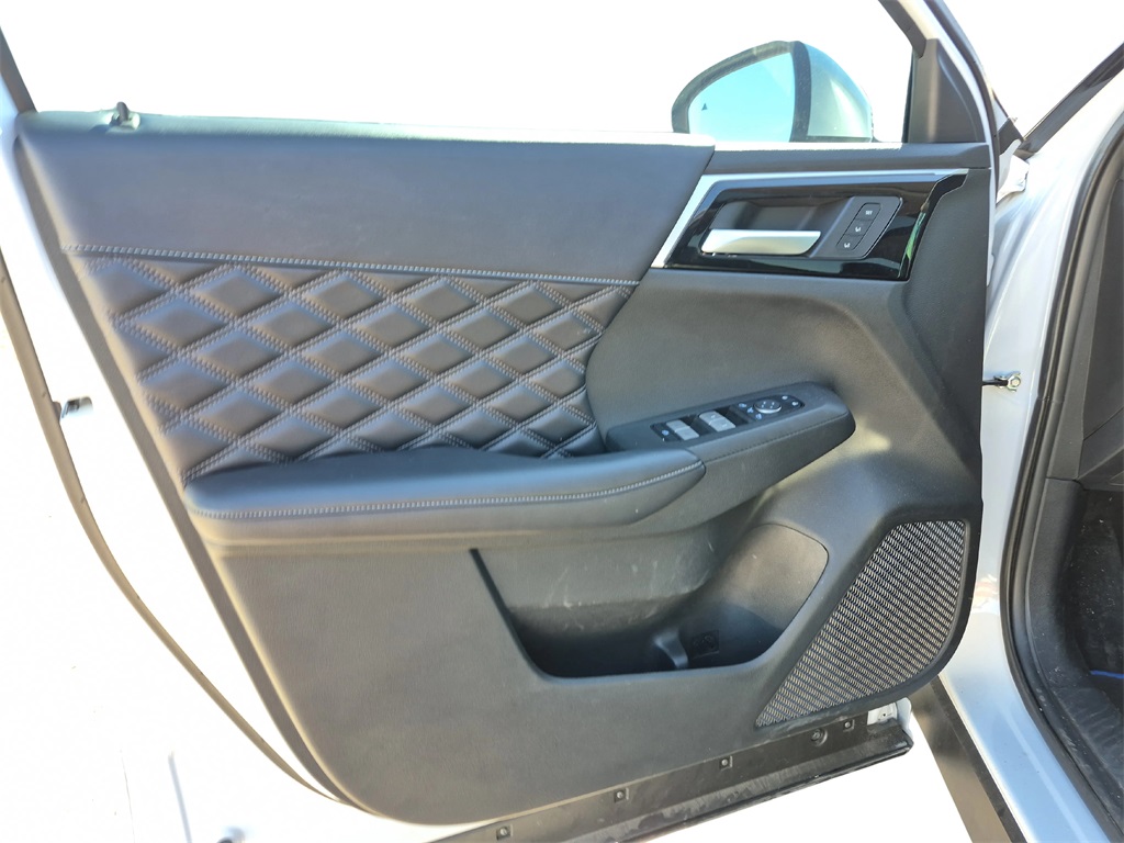 2024 Mitsubishi Outlander PHEV SEL White at North Houston Mitsubishi