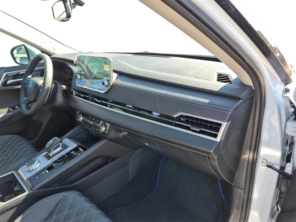 2024 Mitsubishi Outlander PHEV SEL White at North Houston Mitsubishi