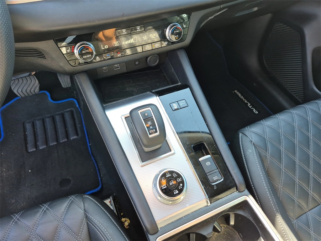 2024 Mitsubishi Outlander PHEV SEL White at North Houston Mitsubishi