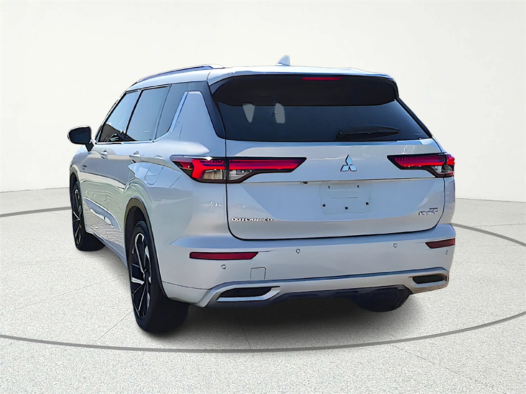 2024 Mitsubishi Outlander PHEV SEL White at North Houston Mitsubishi