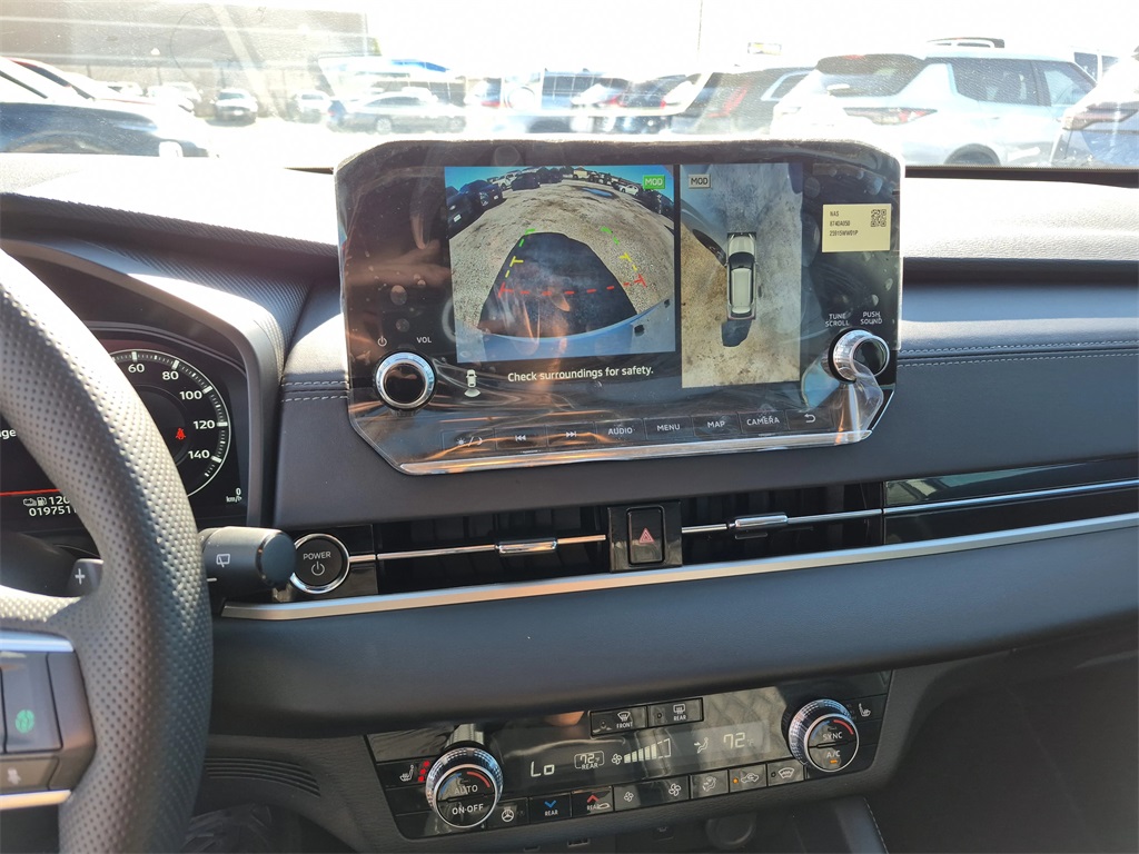 2024 Mitsubishi Outlander PHEV SEL White at North Houston Mitsubishi