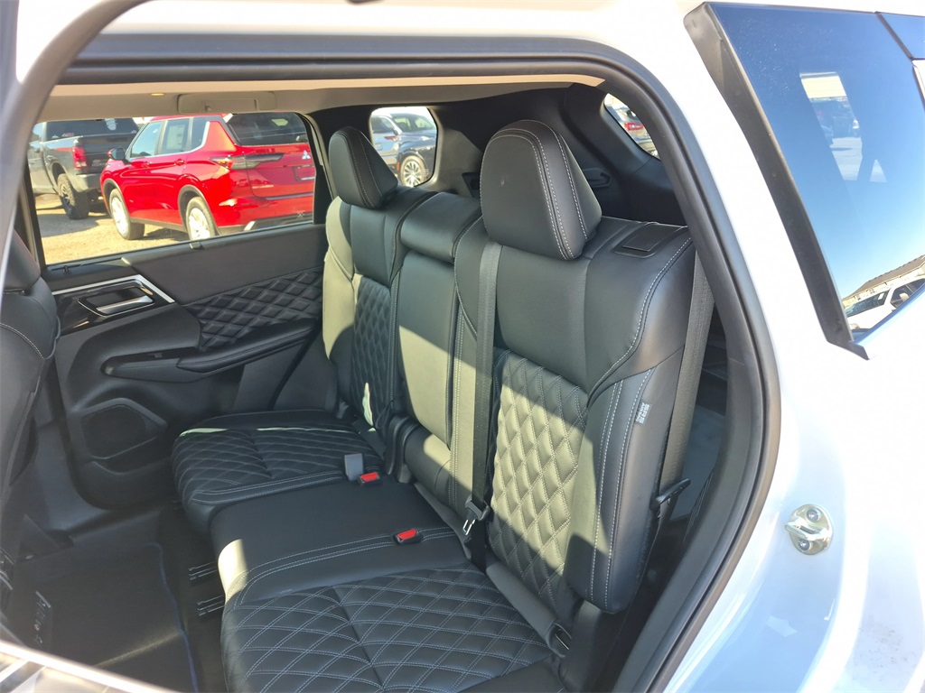 2024 Mitsubishi Outlander PHEV SEL White at North Houston Mitsubishi