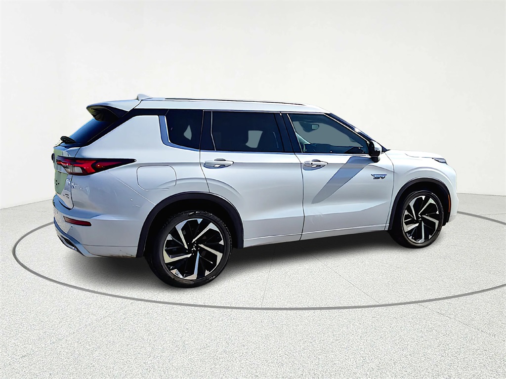 2024 Mitsubishi Outlander PHEV SEL White at North Houston Mitsubishi