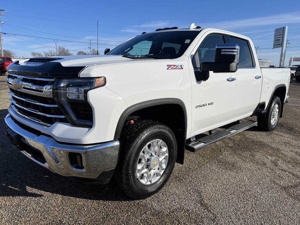2024 Chevrolet Silverado 2500HD LTZ Crew Cab 4WD