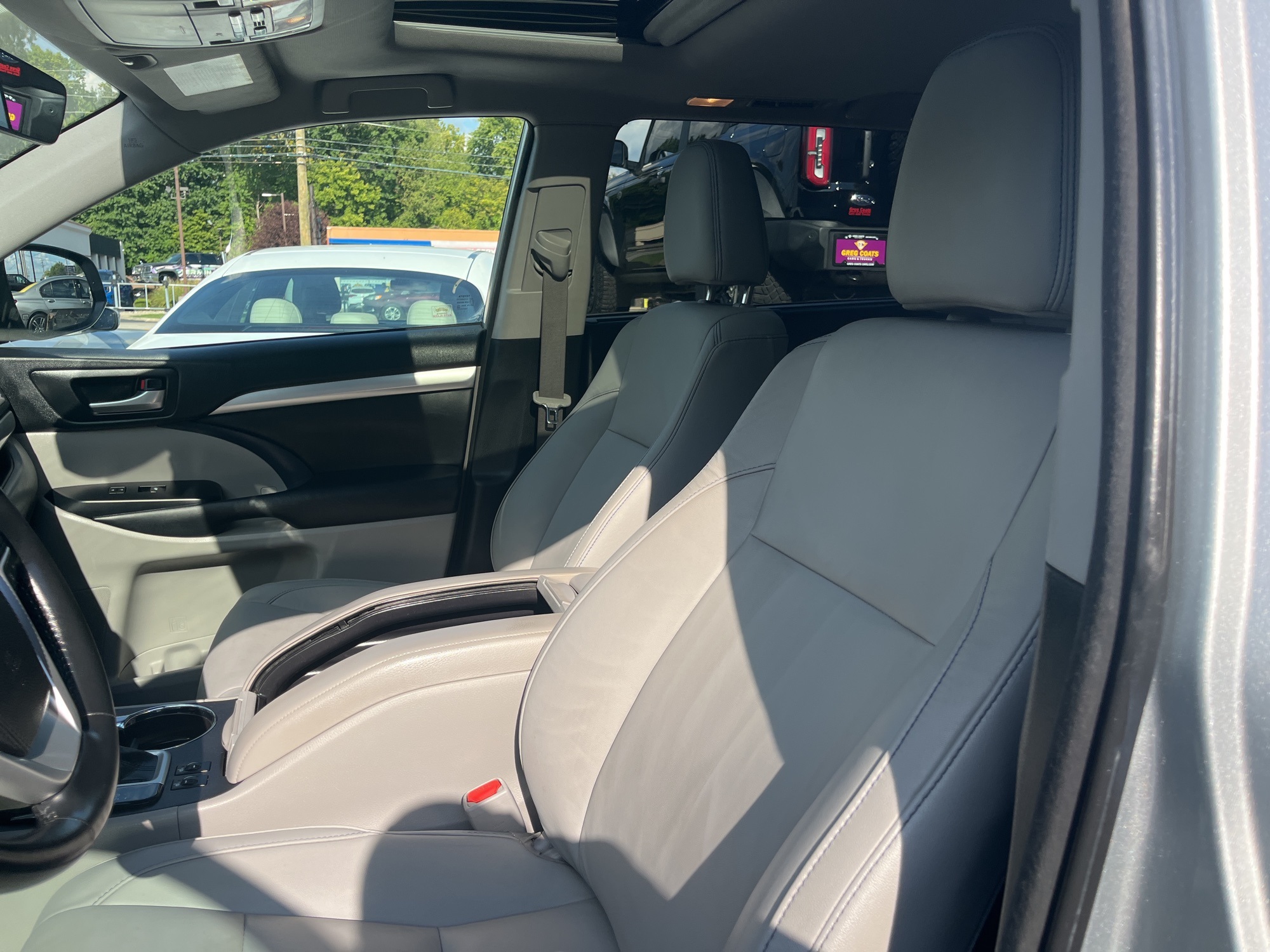 2022 Toyota Highlander XSE photo 39