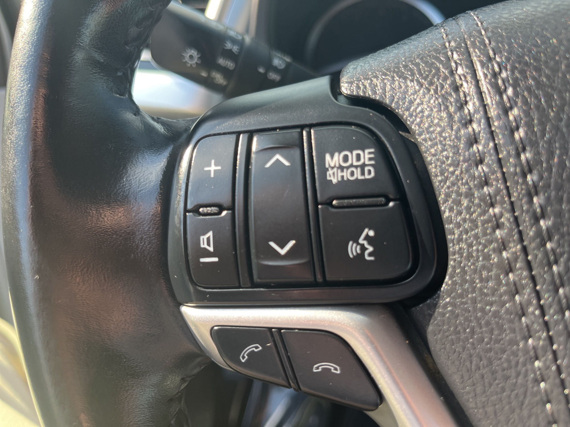 2022 Toyota Highlander XSE photo 44