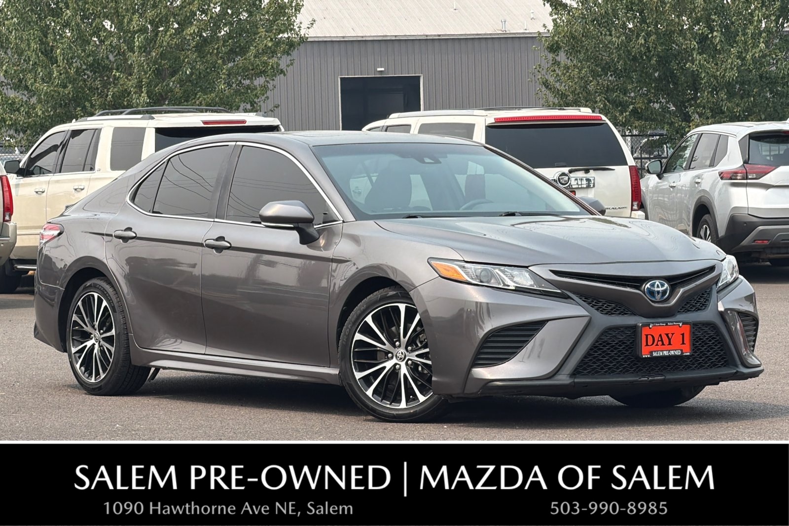 2020 Toyota Camry Hybrid SE