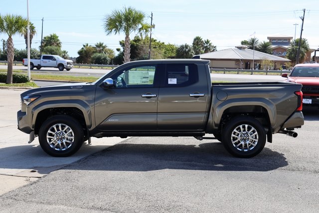 2025 Toyota Tacoma Hybrid Limited - 4