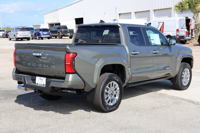2025 Toyota Tacoma Hybrid Limited - 7