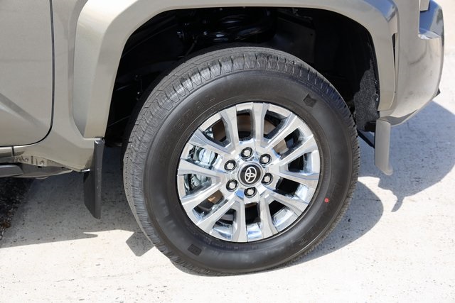 2025 Toyota Tacoma Hybrid Limited - 8