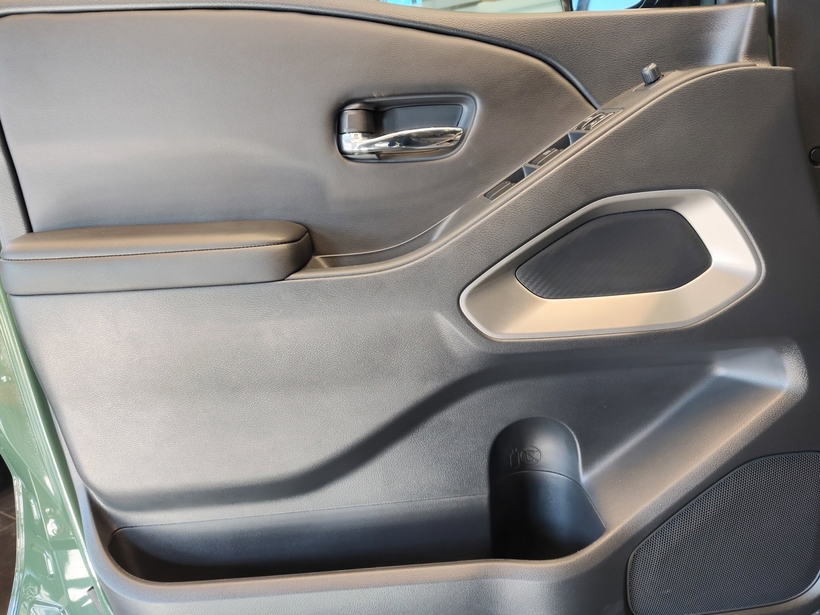 Used Car 2025 Nissan Frontier  Sv For Sale Under $35,000 In San Antonio, Texas