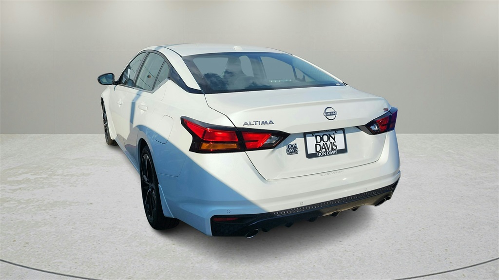2025 Nissan Altima