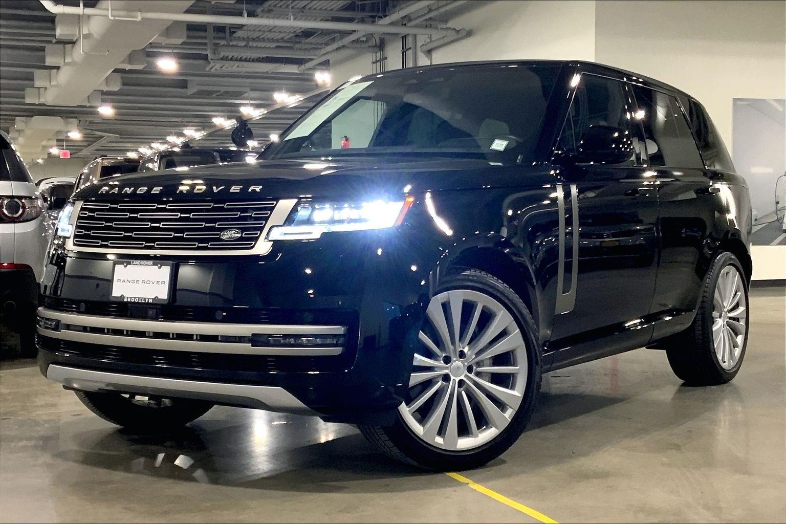 2024 Land Rover Range Rover P400 SE AWD