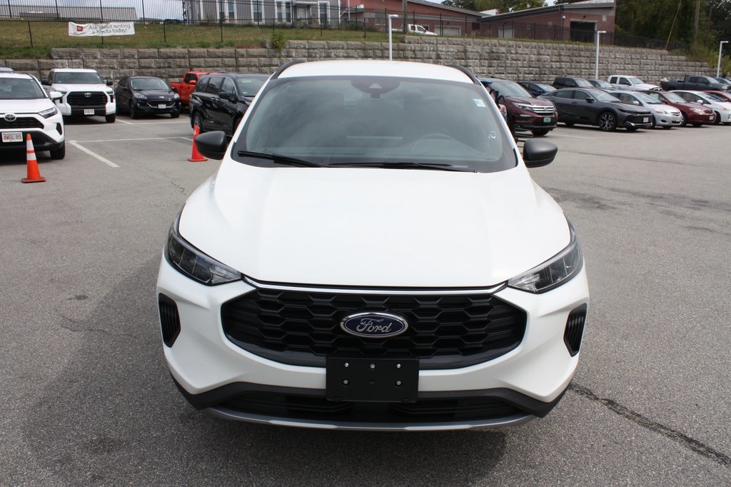 2025 Ford Escape ST-Line photo 3