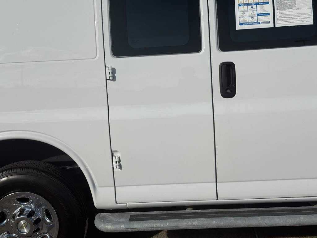 2024 Chevrolet Express 2500 Work Van - 9