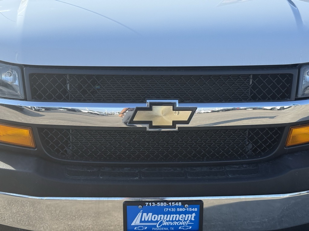 2024 Chevrolet Express 2500 Work Van - 3