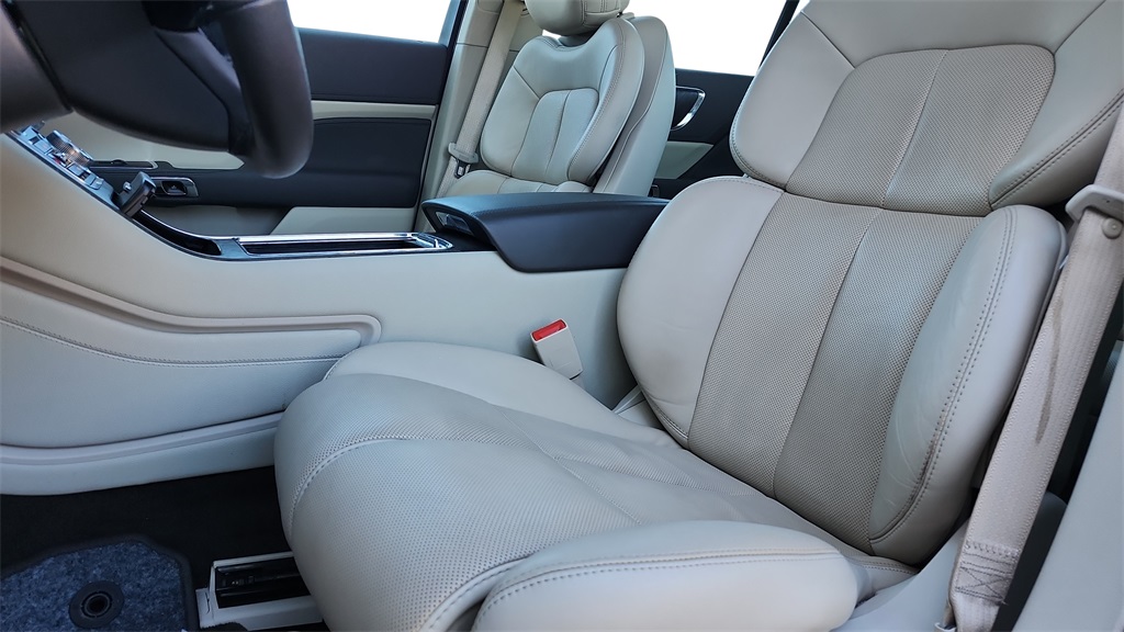 2020 Lincoln Continental