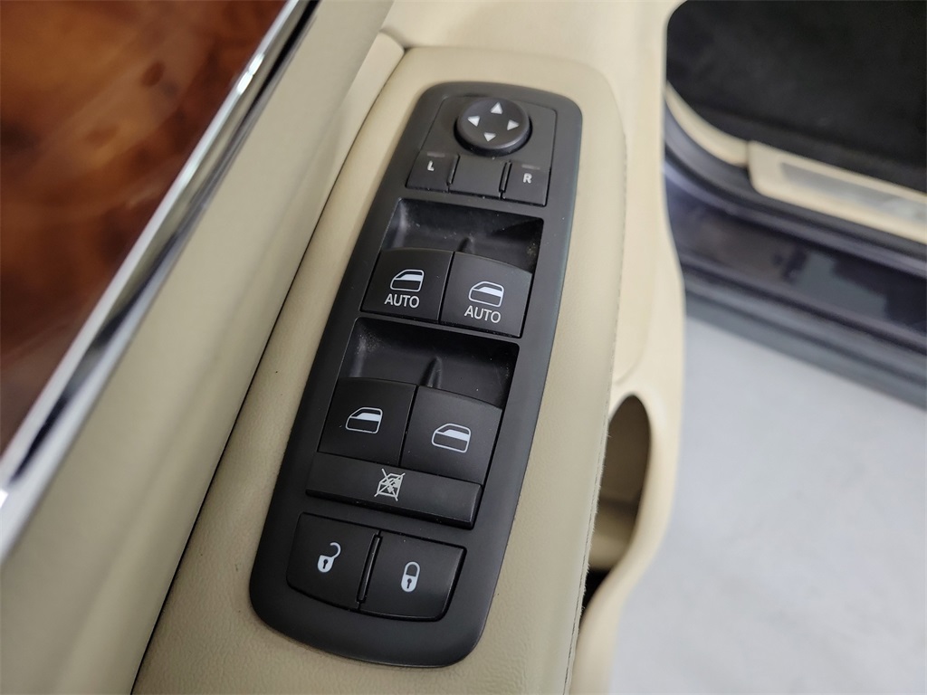 2013 Jeep Grand Cherokee Limited Gray at DeMontrond Gulf Freeway