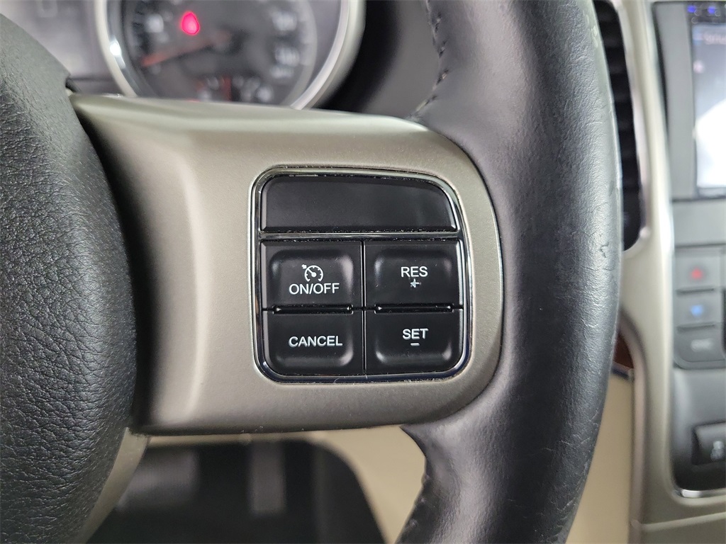 2013 Jeep Grand Cherokee Limited Gray at DeMontrond Gulf Freeway