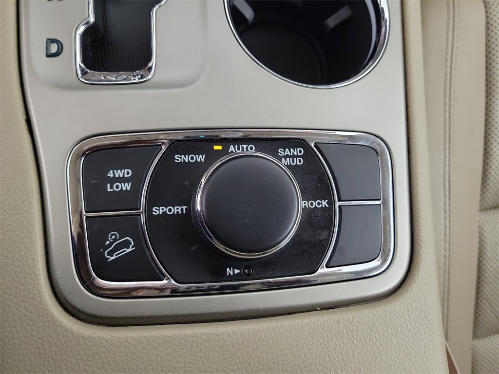 2013 Jeep Grand Cherokee Limited Gray at DeMontrond Gulf Freeway