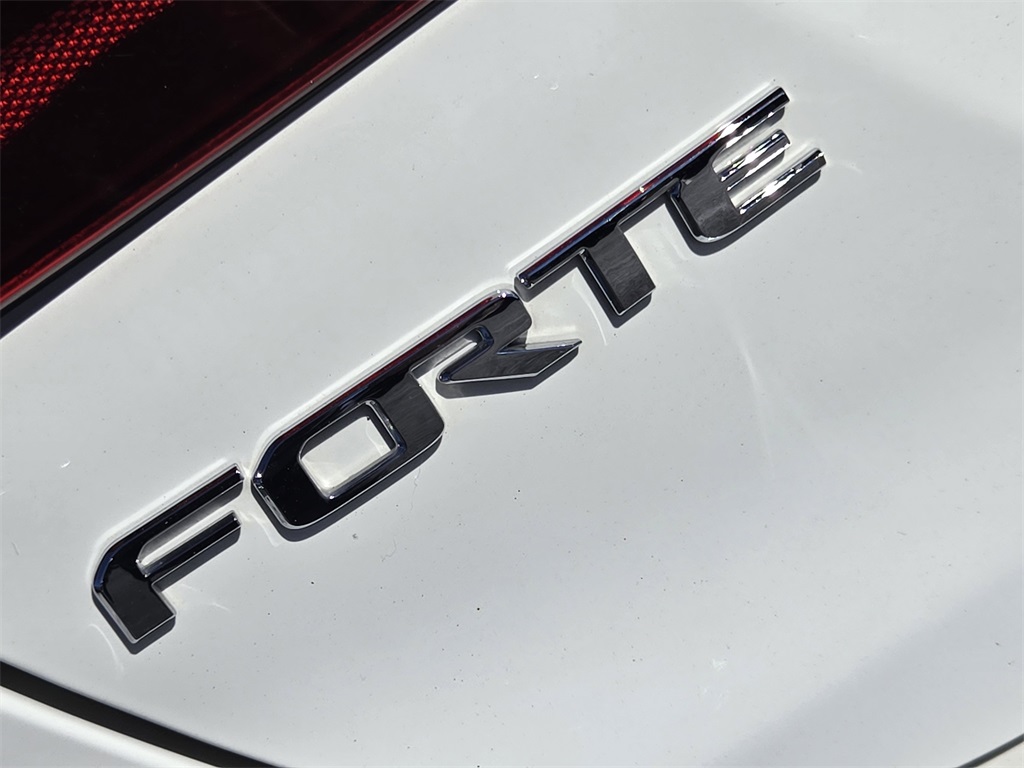 2021 Kia Forte LXS White at Durrett Motor Company