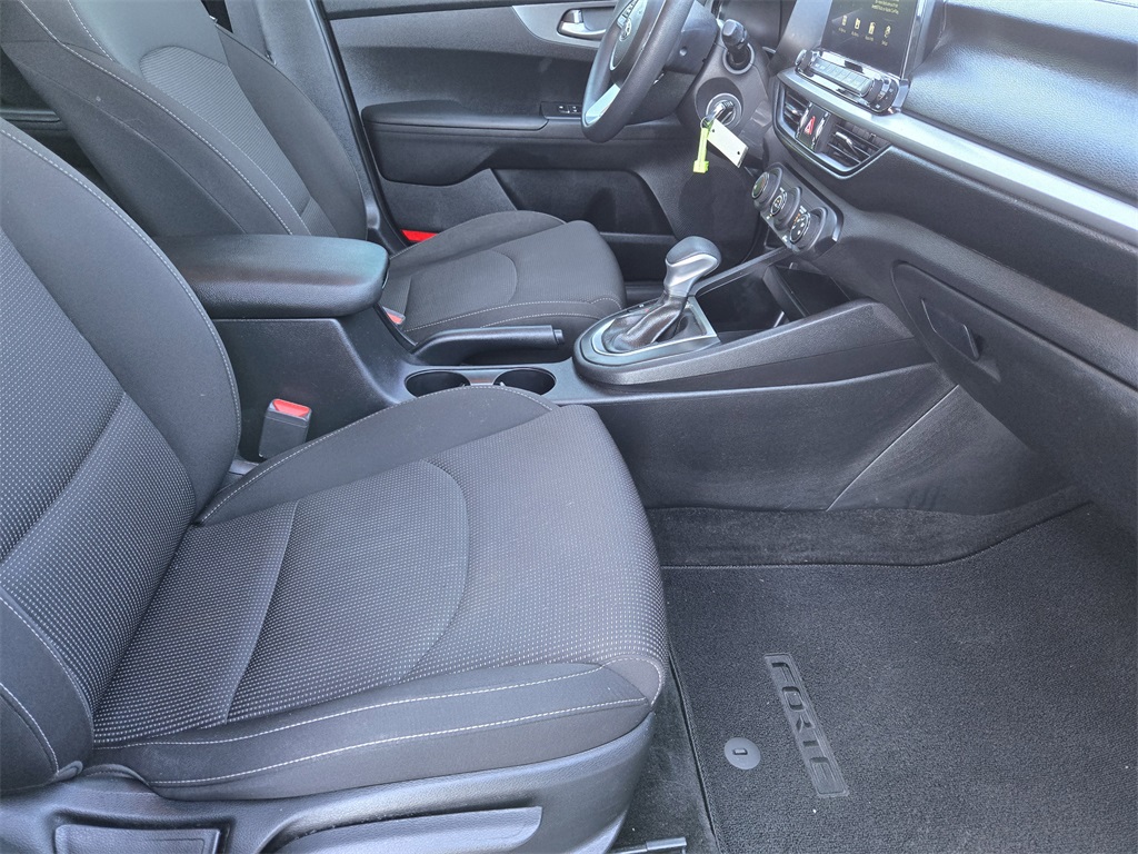 2021 Kia Forte LXS White at Durrett Motor Company