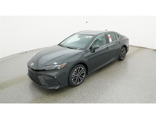 2026 Toyota Camry XLE FWD
