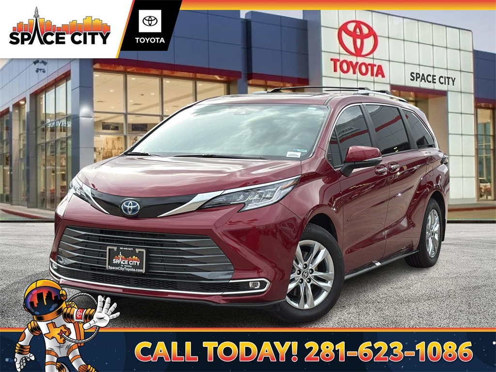 2025 Toyota Sienna Limited 7-Passenger FWD