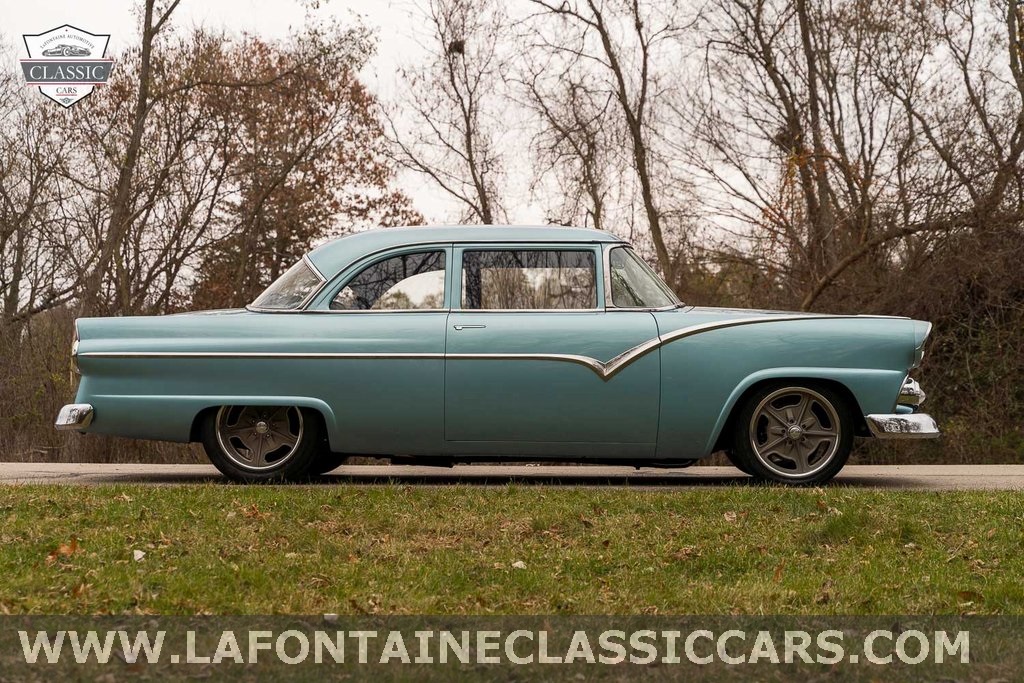 1955 Ford Fairlane 10