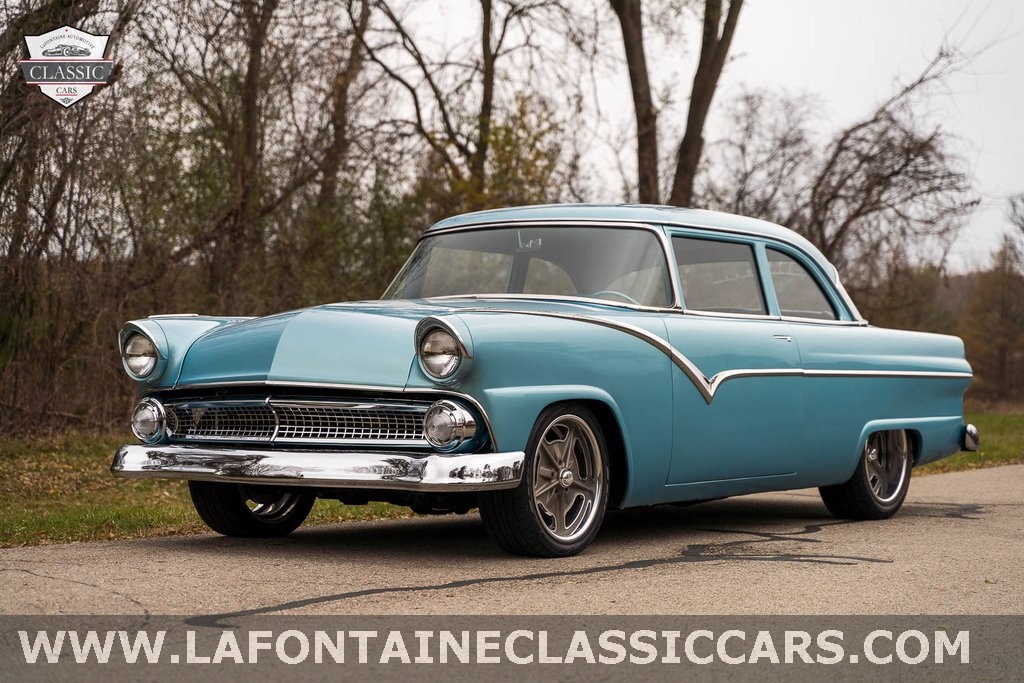 1955 Ford Fairlane 18