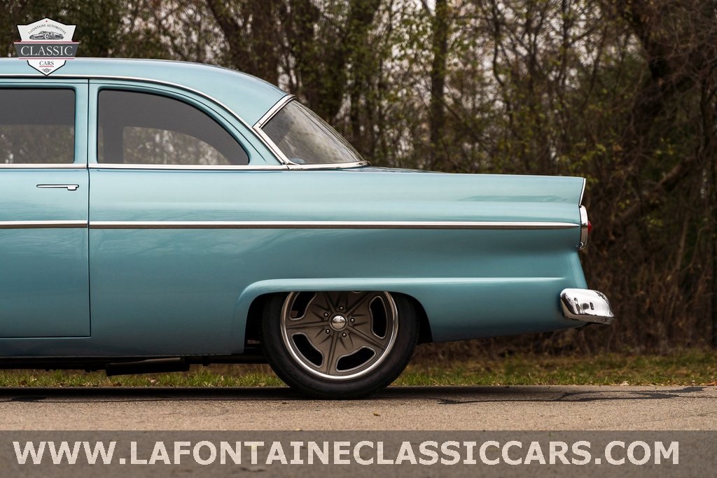 1955 Ford Fairlane 21