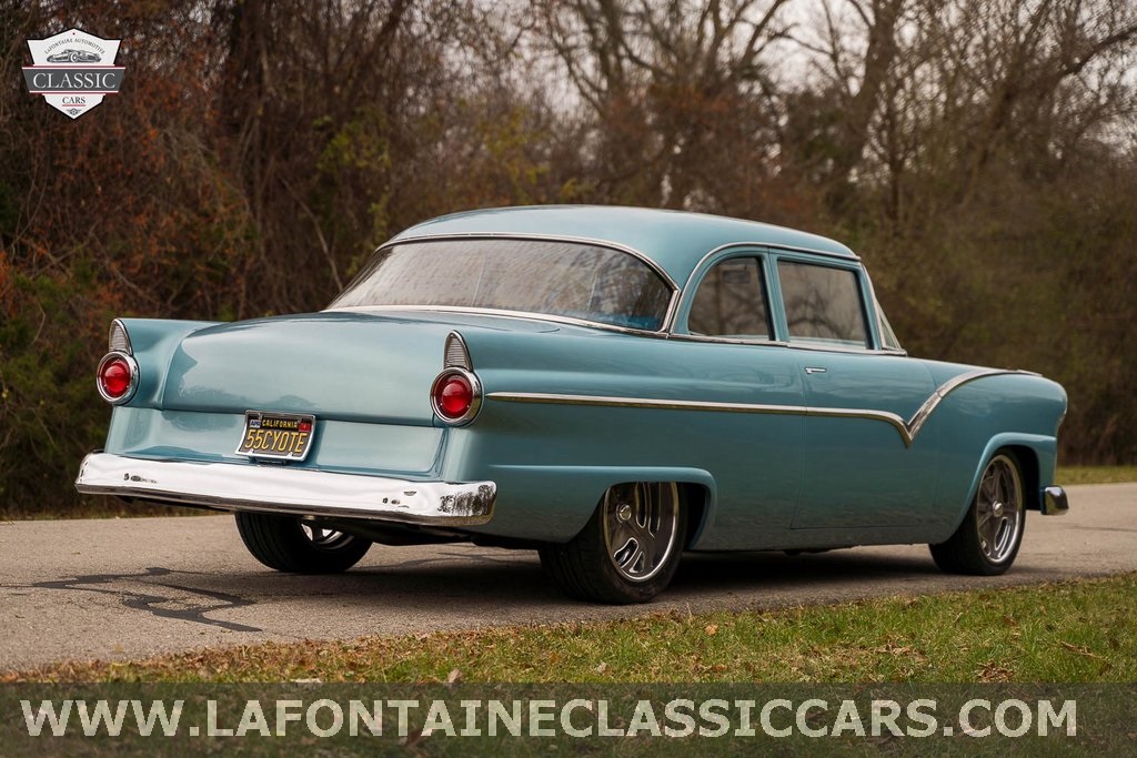 1955 Ford Fairlane 32