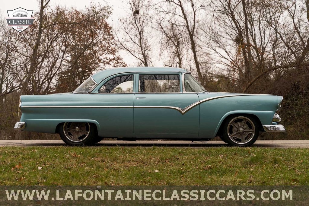 1955 Ford Fairlane 37