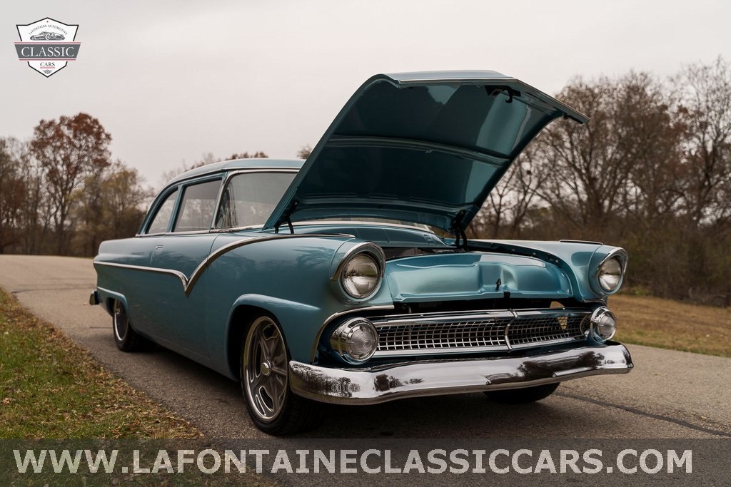 1955 Ford Fairlane 40