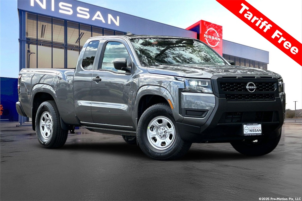 2026 Nissan Frontier S's photo