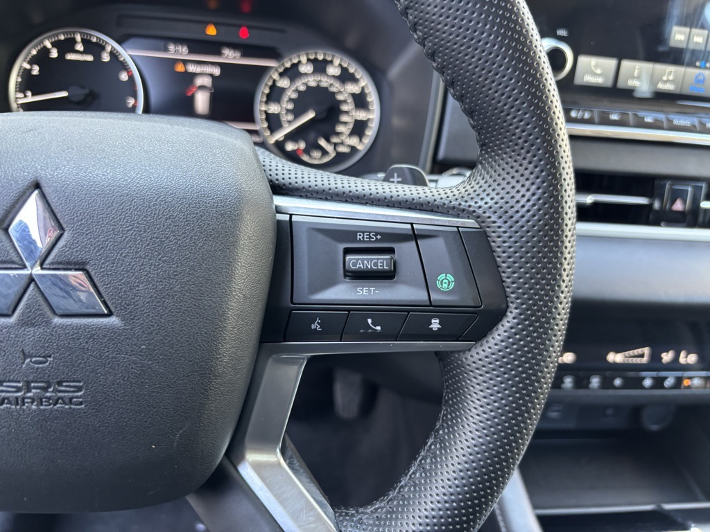Used Car 2024 Mitsubishi Outlander  For Sale Under $30,000 In Austin, Texas