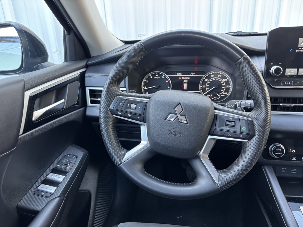 Used Car 2024 Mitsubishi Outlander  For Sale Under $30,000 In Austin, Texas